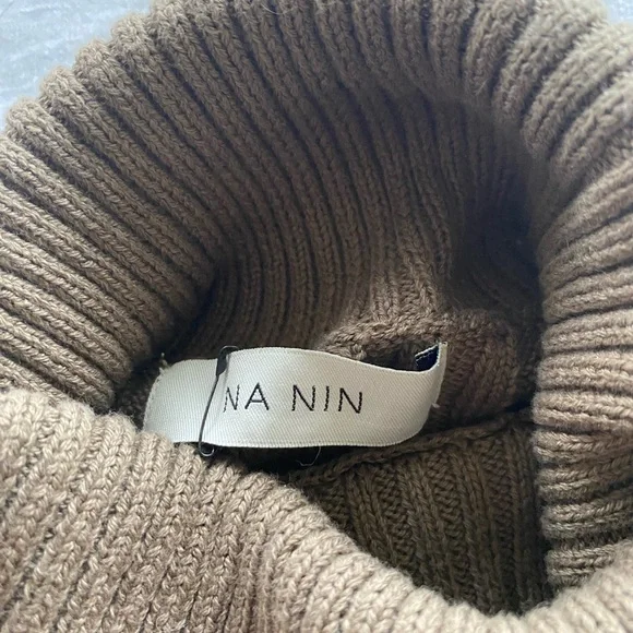 Na Nin Montana Pima Cotton Turtleneck - Picture 2 of 4